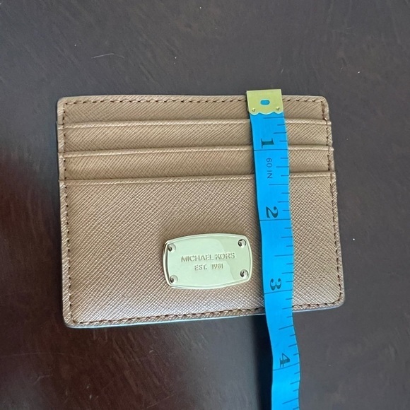 Michael Kors Saffino Leather ID Window and Card Holder Tan - Picture 5 of 7